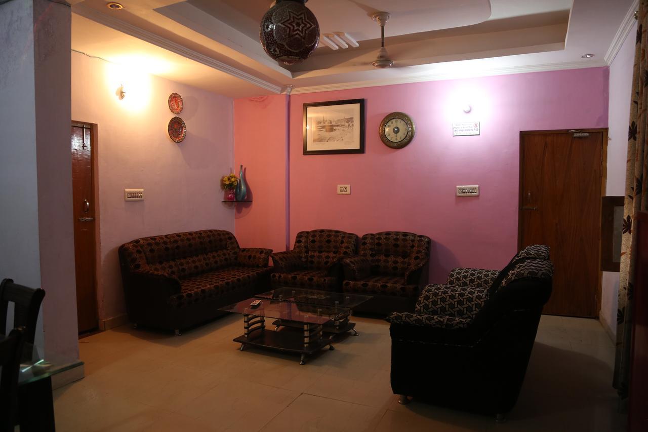 Premier 2* Lucknow