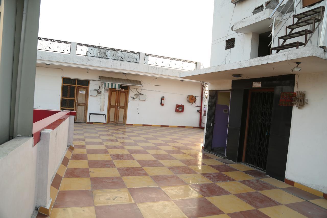 Premier Hotel